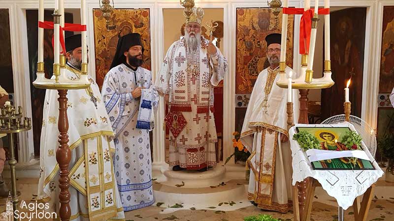 Παρακαλούμε τον Άγιο Παντελεήμονα να δώσει ίαση