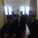 Ο ΜΗΤΡΟΠΟΛΙΤΗΣ ΚΕΡΚΥΡΑΣ ΚΟΝΤΑ ΣΤΟΥΣ ΕΜΠΕΡΙΣΤΑΤΟΥΣ (1)