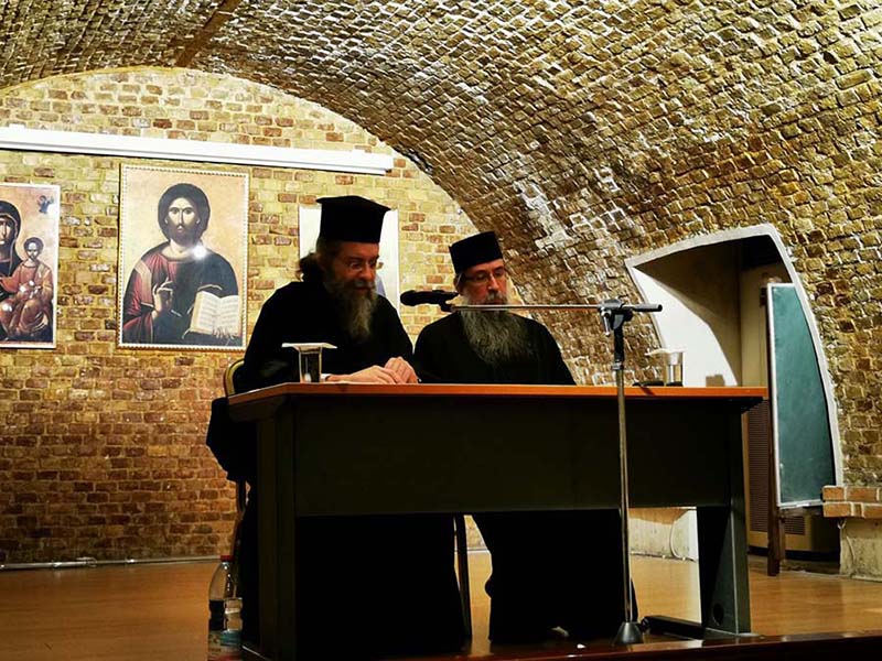 ΕΚΔΗΛΩΣΗ ΠΡΟΣ ΤΙΜΗΝ ΤΩΝ ΕΚΠΑΙΔΕΥΤΙΚΩΝ ΤΗΣ ΚΕΡΚΥΡΑΣ ΔΙΟΡΓΑΝΩΣΕ Η ΜΗΤΡΟΠΟΛΗ ΚΕΡΚΥΡΑΣ (2)