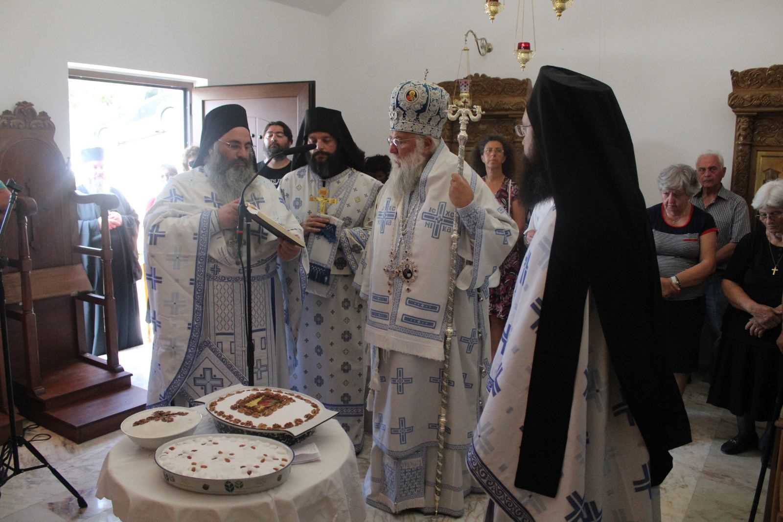 Ο ΜΗΤΡΟΠΟΛΙΤΗΣ ΚΕΡΚΥΡΑΣ ΣΤΟ ΜΕΤΟΧΙ ΤΗΣ ΙΕΡΑΣ ΜΟΝΗΣ ΑΝΩ ΞΕΝΙΑΣ (3)