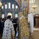 Ο Μητροπολίτης Κερκύρας Νεκτάριος στον Ιερό Ναό Αγίων Αναργύρων Ηλιούπολης (1)