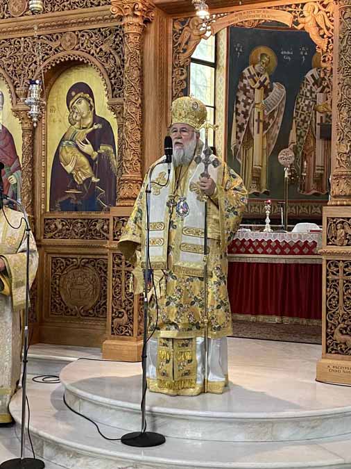 Ο Μητροπολίτης Κερκύρας Νεκτάριος στον Ιερό Ναό Αγίων Αναργύρων Ηλιούπολης (12)