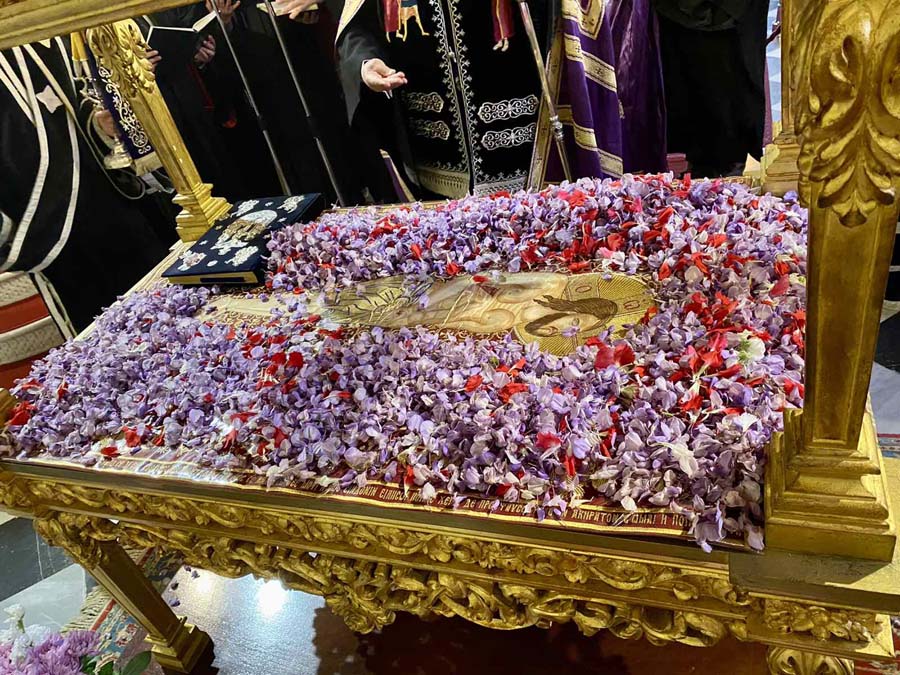 Ο εσπερινός της αποκαθήλωσης στην Κέρκυρα (2)