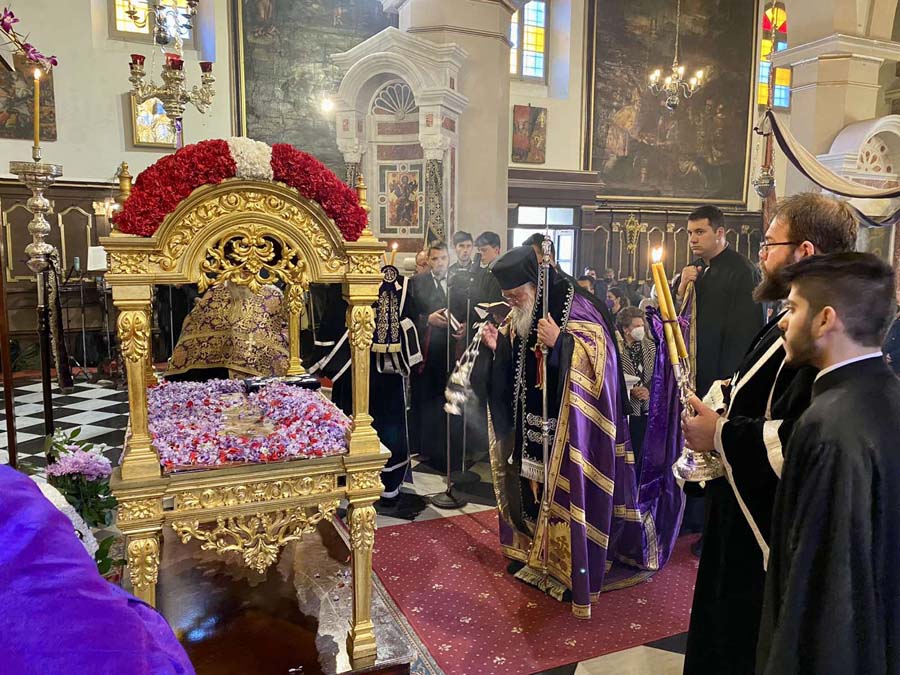 Ο εσπερινός της αποκαθήλωσης στην Κέρκυρα (3)