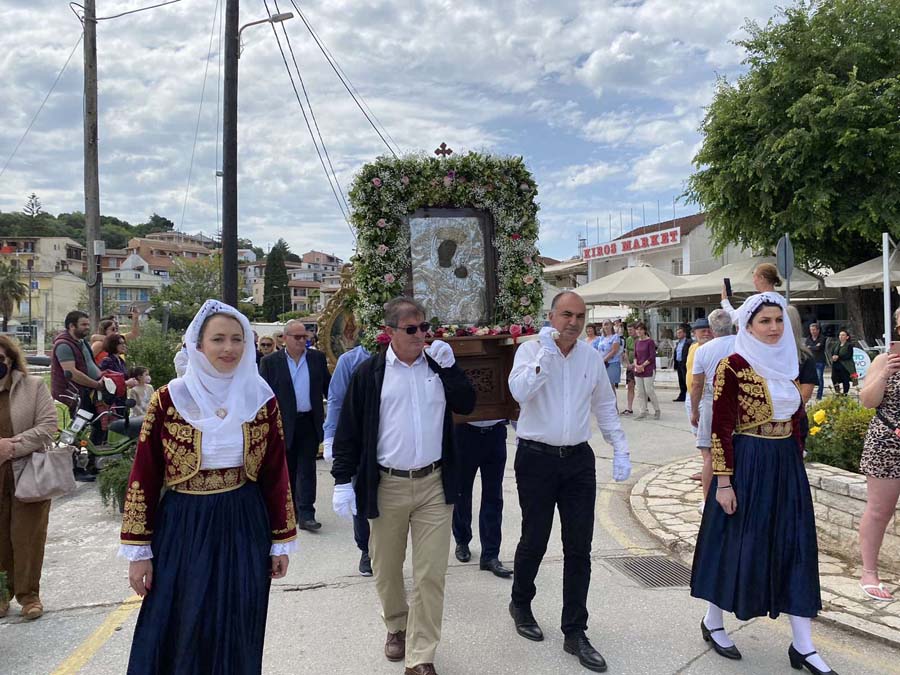 Το υπερφυές θαύμα της Παναγίας Κασσιοπίτρας στην Κέρκυρα (11)