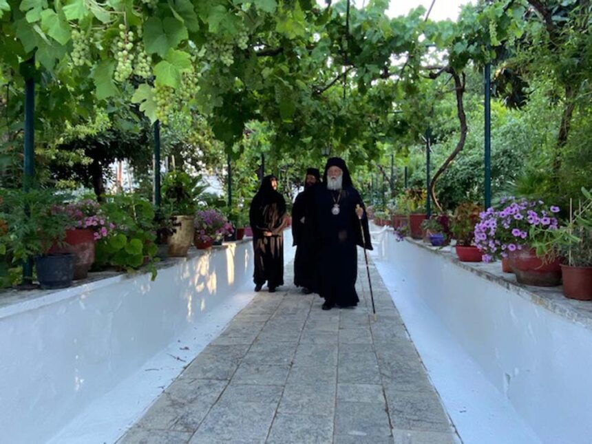 Κερκύρας Νεκτάριος, ασφάλεια και οδοδείκτες οι Άγιοι της πίστεως μας (1)