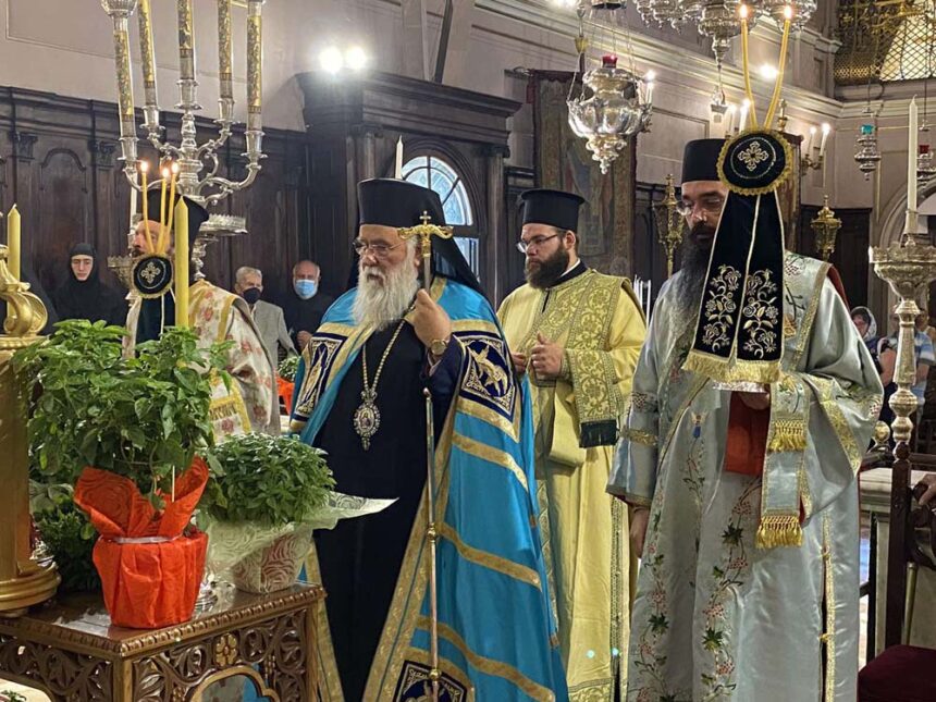 Ιεροδιακόνου στο Ιερό προσκύνημα του Αγίου Σπυρίδωνος στη Κέρκυρα 1