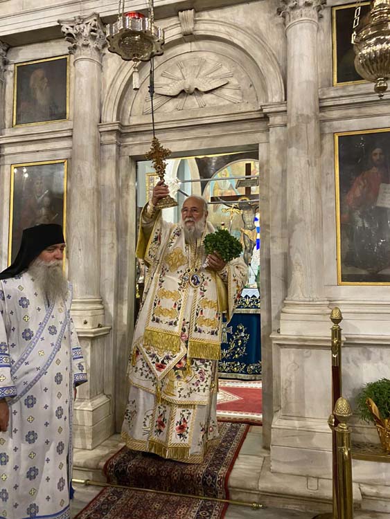 Ιεροδιακόνου στο Ιερό προσκύνημα του Αγίου Σπυρίδωνος στη Κέρκυρα 11
