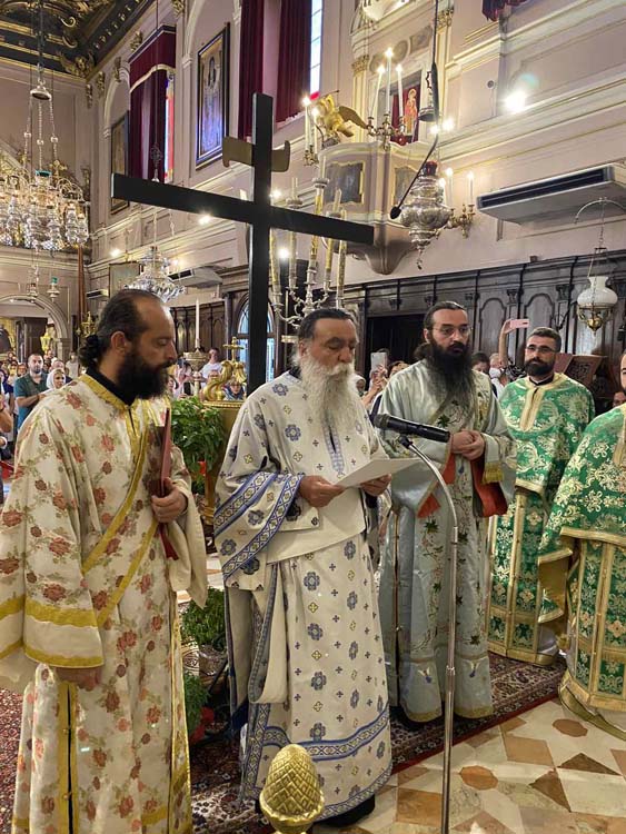 Ιεροδιακόνου στο Ιερό προσκύνημα του Αγίου Σπυρίδωνος στη Κέρκυρα 4