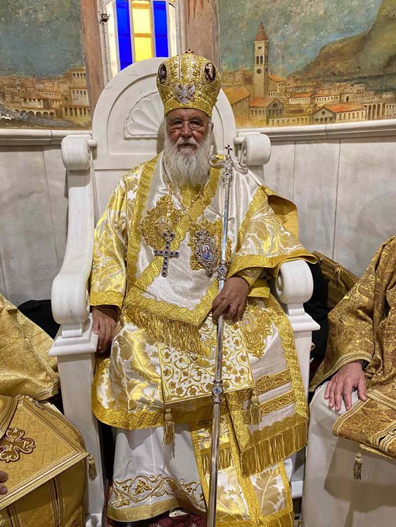 ΘΕΙΑ ΛΕΙΤΟΥΡΓΙΑ ΓΙΑ ΤΗΝ ΣΥΜΠΛΗΡΩΣΗ 20 ΧΡΟΝΩΝ ΑΠΟ ΤΗΝ ΕΝΘΡΟΝΙΣΗ ΤΟΥ ΜΗΤΡΟΠΟΛΙΤΗ ΚΕΡΚΥΡΑΣ 17