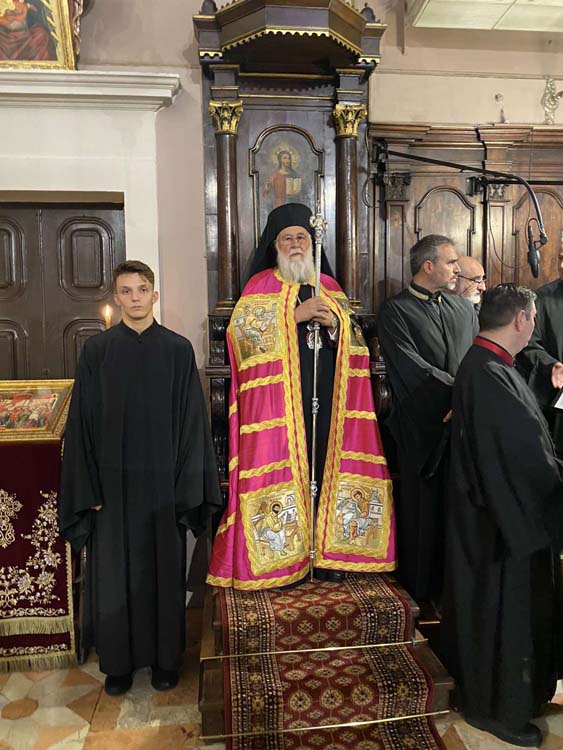 ΘΕΙΑ ΛΕΙΤΟΥΡΓΙΑ ΓΙΑ ΤΗΝ ΣΥΜΠΛΗΡΩΣΗ 20 ΧΡΟΝΩΝ ΑΠΟ ΤΗΝ ΕΝΘΡΟΝΙΣΗ ΤΟΥ ΜΗΤΡΟΠΟΛΙΤΗ ΚΕΡΚΥΡΑΣ 3