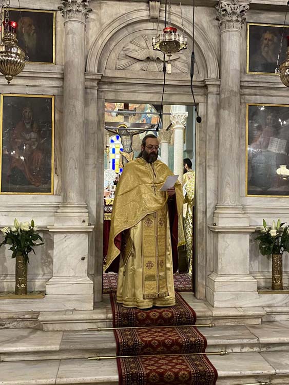 ΘΕΙΑ ΛΕΙΤΟΥΡΓΙΑ ΓΙΑ ΤΗΝ ΣΥΜΠΛΗΡΩΣΗ 20 ΧΡΟΝΩΝ ΑΠΟ ΤΗΝ ΕΝΘΡΟΝΙΣΗ ΤΟΥ ΜΗΤΡΟΠΟΛΙΤΗ ΚΕΡΚΥΡΑΣ 7