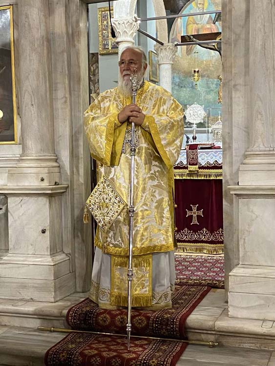 ΘΕΙΑ ΛΕΙΤΟΥΡΓΙΑ ΓΙΑ ΤΗΝ ΣΥΜΠΛΗΡΩΣΗ 20 ΧΡΟΝΩΝ ΑΠΟ ΤΗΝ ΕΝΘΡΟΝΙΣΗ ΤΟΥ ΜΗΤΡΟΠΟΛΙΤΗ ΚΕΡΚΥΡΑΣ 8