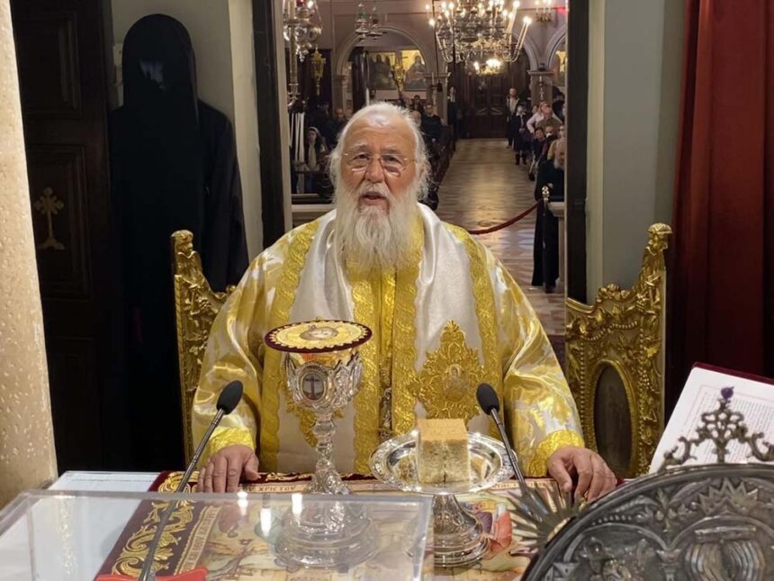 ΘΕΙΑ ΛΕΙΤΟΥΡΓΙΑ ΓΙΑ ΤΗΝ ΣΥΜΠΛΗΡΩΣΗ 20 ΧΡΟΝΩΝ ΑΠΟ ΤΗΝ ΕΝΘΡΟΝΙΣΗ ΤΟΥ ΜΗΤΡΟΠΟΛΙΤΗ ΚΕΡΚΥΡΑΣ 9