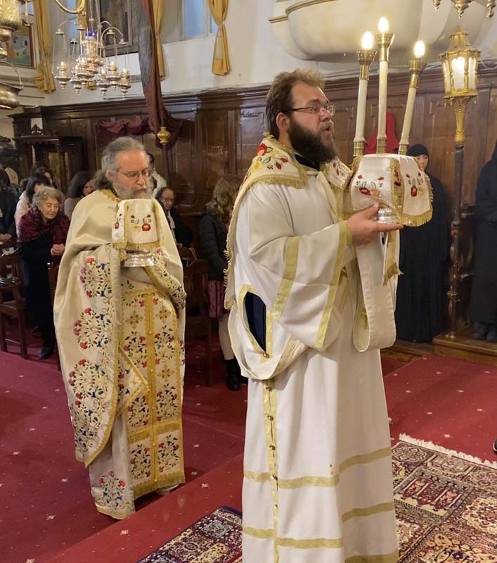 Η ΚΥΡΙΑΚΗ Ε ΝΗΣΤΕΙΩΝ ΣΤΗΝ ΚΕΡΚΥΡΑ 1