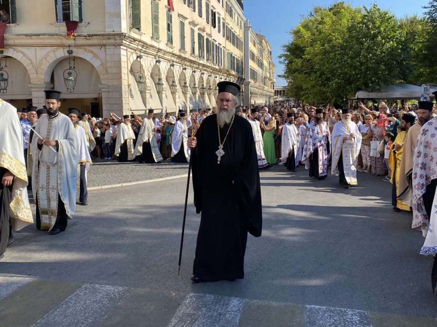 ΜΕΓΑΛΟΠΡΕΠΗ ΛΙΤΑΝΕΙΑ ΤΟΥ ΣΚΗΝΩΜΑΤΟΣ ΤΟΥ ΑΓΙΟΥ ΣΠΥΡΙΔΩΝΟΣ ΣΤΗΝ ΚΕΡΚΥΡΑ (10)