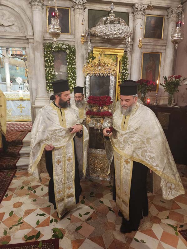 ΤΑ ΜΠΑΣΜΑΤΑ ΤΟΥ ΑΓΙΟΥ ΣΠΥΡΙΔΩΝΟΣ (2)