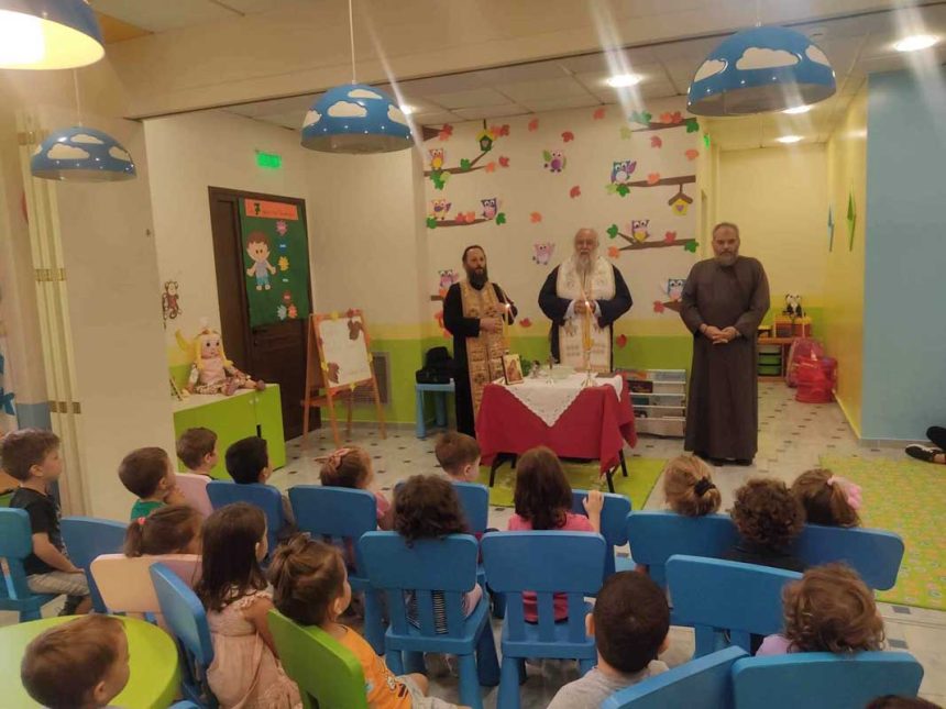 Ο ΜΗΤΡΟΠΟΛΙΤΗΣ ΚΕΡΚΥΡΑΣ ΣΤΟΝ ΒΡΕΦΟΝΗΠΙΑΚΟ ΣΤΑΘΜΟ «ΕΛΕΝΗ ΜΠΕΛΛΟΥ» (1)