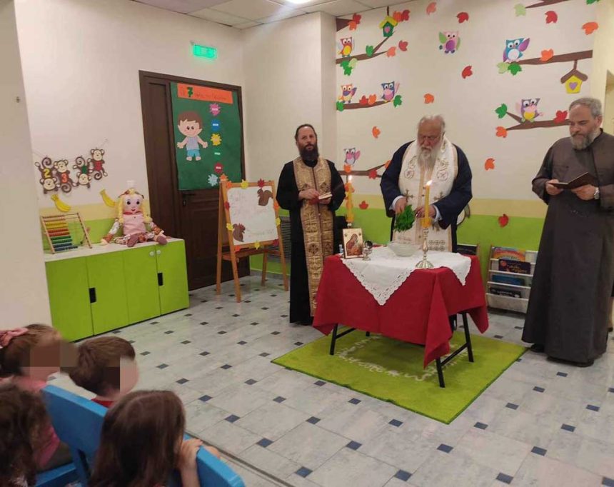 Ο ΜΗΤΡΟΠΟΛΙΤΗΣ ΚΕΡΚΥΡΑΣ ΣΤΟΝ ΒΡΕΦΟΝΗΠΙΑΚΟ ΣΤΑΘΜΟ «ΕΛΕΝΗ ΜΠΕΛΛΟΥ» (4)