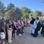 Ο ΜΗΤΡΟΠΟΛΙΤΗΣ ΚΕΡΚΥΡΑΣ ΣΤΟΥΣ ΑΓΙΑΣΜΟΥΣ ΤΩΝ ΣΧΟΛΕΙΩΝ (10)