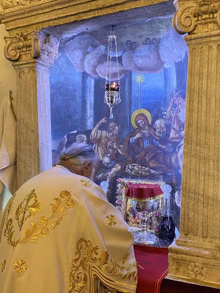 ΘΕΙΑ ΛΕΙΤΟΥΡΓΙΑ ΓΙΑ ΤΗΝ ΕΟΡΤΗ ΤΟΥ ΑΓΙΟΥ ΝΕΚΤΑΡΙΟΥ ΣΤΗΝ ΜΗΤΡΟΠΟΛΗ ΚΕΡΚΥΡΑΣ (2)