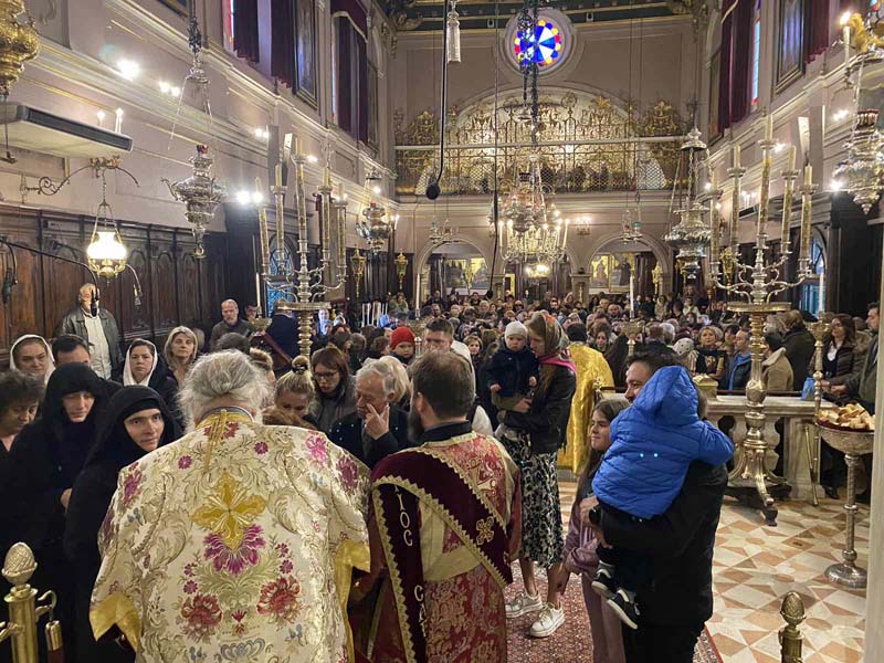 Προεορτια Θεία Λειτουργία στο Ιερό Προσκύνημα του Αγίου Σπυρίδωνος (10)