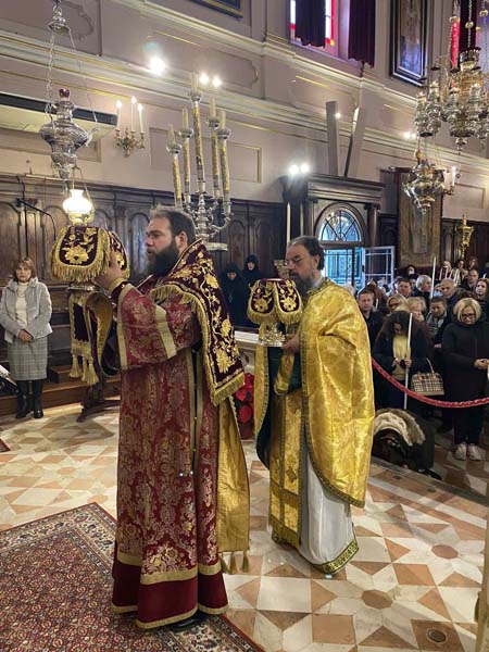 Προεορτια Θεία Λειτουργία στο Ιερό Προσκύνημα του Αγίου Σπυρίδωνος (2)
