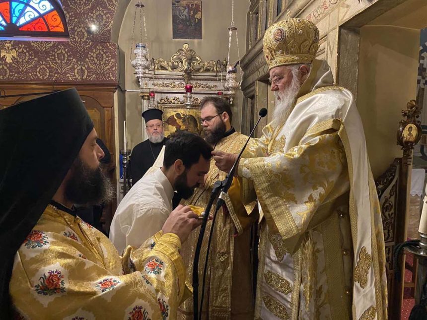 ΚΟΥΡΑ ΜΟΝΑΧΟΥ ΣΤΗΝ ΜΗΤΡΟΠΟΛΗ ΚΕΡΚΥΡΑΣ (3)