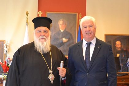 ΣΥΝΑΝΤΗΣΗ ΜΗΤΡΟΠΟΛΙΤΗ ΚΕΡΚΥΡΑΣ ΜΕ ΤΟΝ ΠΕΡΙΦΕΡΕΙΑΡΧΗ1