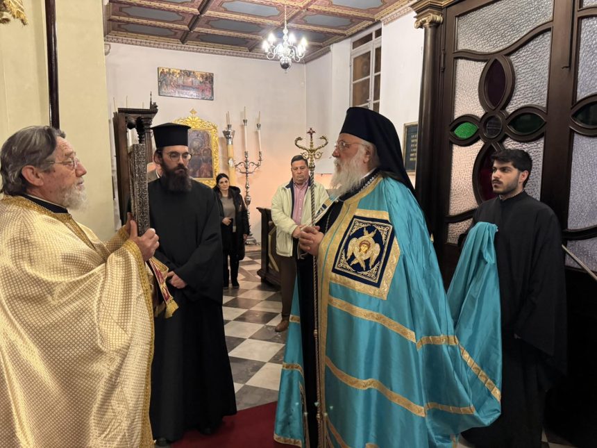 oi protoi xairetismoi stin mitropoli kerkyras (7)