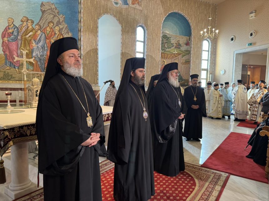 p mitropolitis kerkyras sta tirana (3)