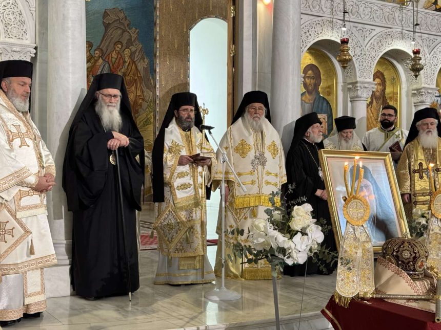p mitropolitis kerkyras sta tirana (6)