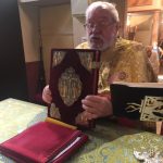 ΚΕΡΚΥΡΑΣ ΝΕΚΤΑΡΙΟΣ ΚΟΙΝΩΝΗΣΤΕ ΑΓΑΠΗΤΙΚΑ ΜΕ ΤΟΥΣ ΙΕΡΕΙΣ, ΤΗΝ ΕΚΚΛΗΣΙΑ, ΤΟΝ ΣΥΝΑΝΘΡΩΠΟ (4)
