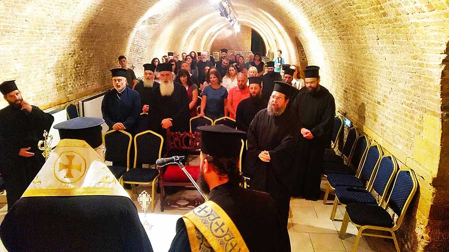 ΚΕΡΚΥΡΑΣ ΝΕΚΤΑΡΙΟΣ ΟΙ ΝΕΟΙ ΣΗΜΕΡΑ ΑΝΑΖΗΤΟΥΝ ΚΑΙ ΕΙΝΑΙ ΜΕΓΑΛΗ Η ΕΥΘΥΝΗ ΤΗΣ ΕΚΚΛΗΣΙΑΣ
