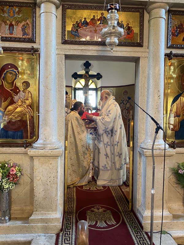 Ο Μητροπολίτης Κερκύρας ιερούργησε στην Ενορία Αγίων Πάντων Νησακίου (12)