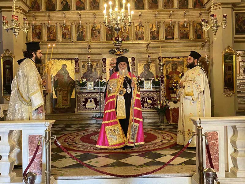 ΘΕΙΑ ΛΕΙΤΟΥΡΓΙΑ ΓΙΑ ΤΗΝ ΕΟΡΤΗ ΤΟΥ ΑΓΙΟΥ ΝΕΚΤΑΡΙΟΥ ΣΤΗΝ ΜΗΤΡΟΠΟΛΗ ΚΕΡΚΥΡΑΣ (13)