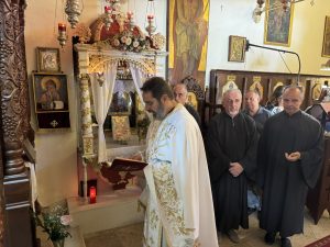 o mitropolitis kerkyras stin enoria koimiseos theotokou lofou kogievina (4)