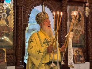 o mitropolitis kerkyras stin enoria koimiseos theotokou lofou kogievina (6)