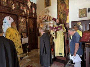 o mitropolitis kerkyras stin enoria koimiseos theotokou lofou kogievina (9)